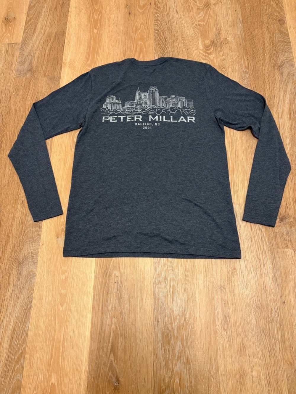 Peter Millar Raleigh NC 2001 Skyline Long Sleeve T-Shirt Small Charcoal Gray